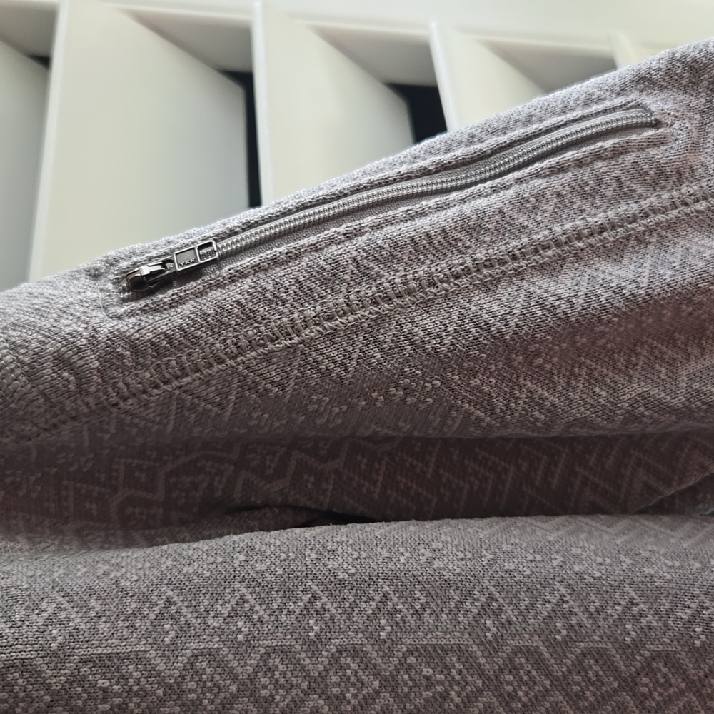 Patagonia Light Gray Patterned Jacket - image 3